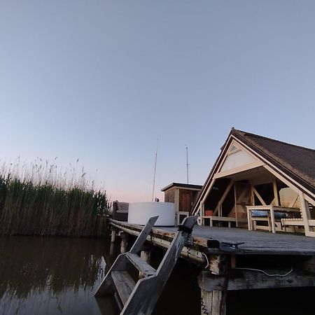 Pfahlbau Sunset II Toplage Inklusive Elektroboot 拉斯特 外观 照片