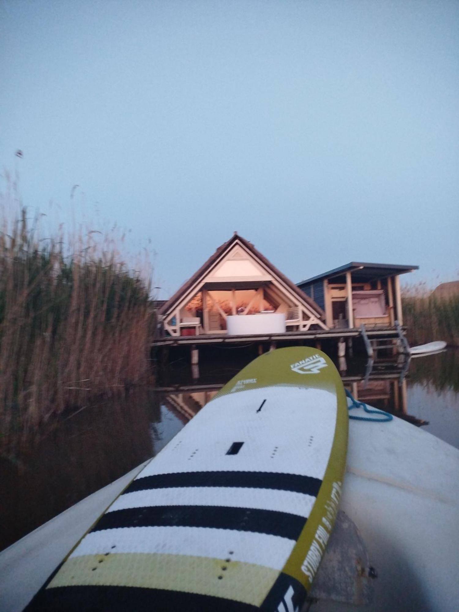 Pfahlbau Sunset II Toplage Inklusive Elektroboot 拉斯特 外观 照片